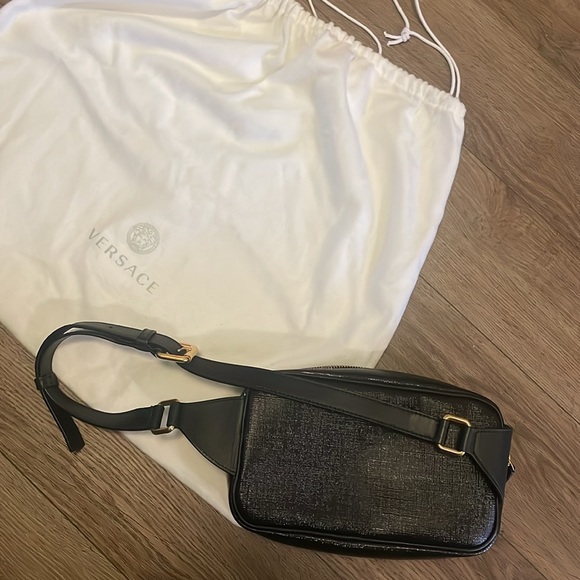 Versace Fanny pack - Picture 2 of 4